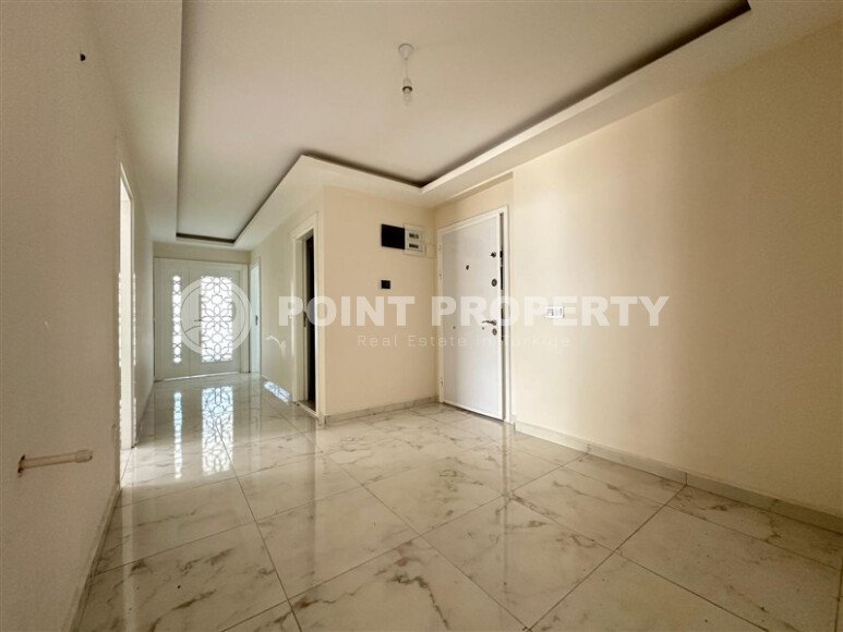 Просторная квартира 3+1 площадью 150 м² с отдельной кухней в районе Бюйюкхасбахче, Алания-id-9536-фото-3