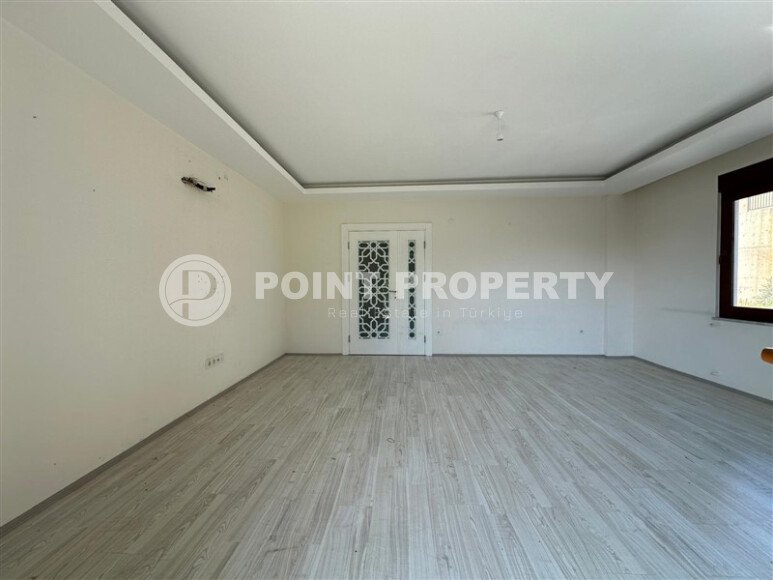 Просторная квартира 3+1 площадью 150 м² с отдельной кухней в районе Бюйюкхасбахче, Алания-id-9536-фото-8