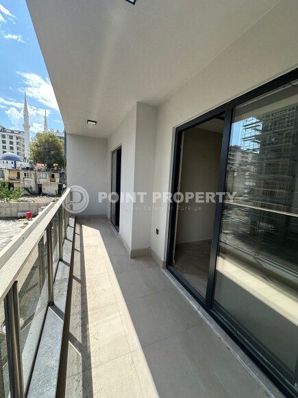 Квартира в современном жилом комплексе со своей большой территорией в районе Махмутлар, укомплектованная новой техникой.-id-9548-фото-13