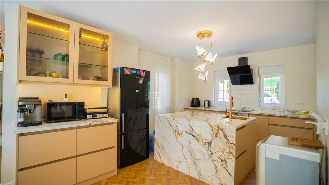 Шикарная вилла 3+1 площадью 280 м² с собственным садом 580 м² в Кестеле, Алания-id-9554-фото-15