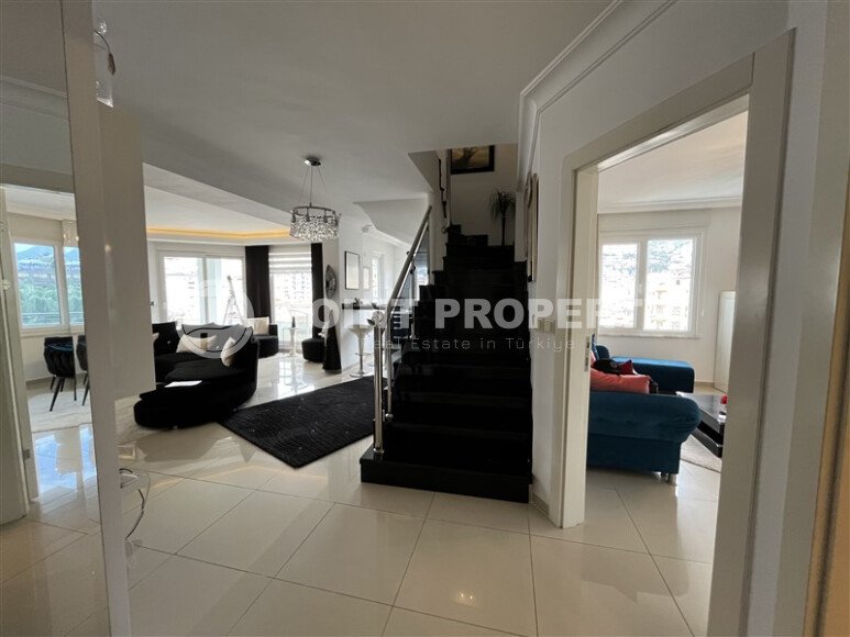 Large two-level apartment 3+1 with an area of 235 m² in the Saray area, the center of Alanya-id-9567-photo-3