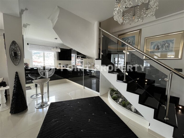 Large two-level apartment 3+1 with an area of 235 m² in the Saray area, the center of Alanya-id-9567-photo-4