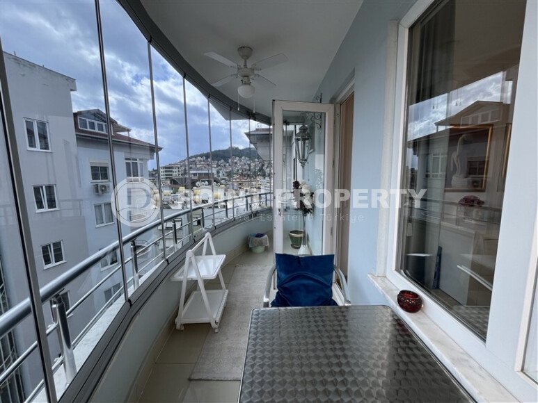 Large two-level apartment 3+1 with an area of 235 m² in the Saray area, the center of Alanya-id-9567-photo-11