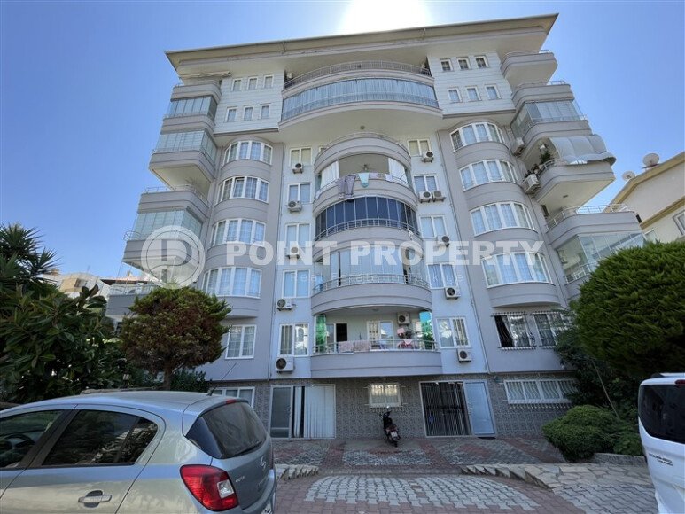 Large two-level apartment 3+1 with an area of 235 m² in the Saray area, the center of Alanya-id-9567-photo-16