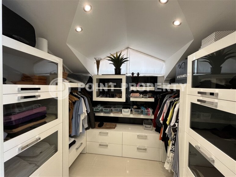 Large two-level apartment 3+1 with an area of 235 m² in the Saray area, the center of Alanya-id-9567-photo-34