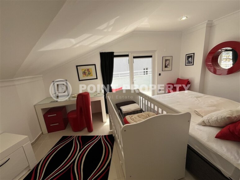 Large two-level apartment 3+1 with an area of 235 m² in the Saray area, the center of Alanya-id-9567-photo-39