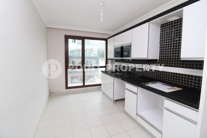 Просторная квартира 2+1 площадью 120 м² с отдельной кухней и двумя балконами в центре Махмутлара-id-9575-фото-3