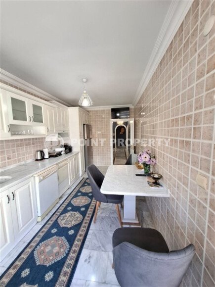 Просторная квартира 2+1 площадью 125 м² с отдельной кухней в популярном районе Махмутлар-id-9576-фото-3