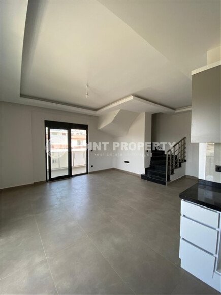 Современный двухуровневый дуплекс 2+1, 115 м² в престижном комплексе в районе Оба-id-9578-фото-1