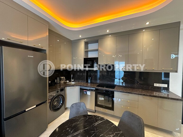 Stylish apartment with sea and mountain views in a premium complex-id-9588-photo-4