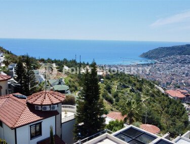 Панорамная триплекс-вилла 250 м² с мебелью, видом на море и Кале в районе Бекташ, Аланья-id-9590-фото-2