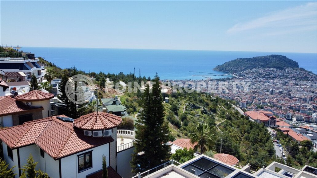 Panoramic triplex villa 250 m² with furniture, sea and Kale views in Bektas area, Alanya-id-9590-photo-2