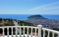 Panoramic triplex villa 250 m² with furniture, sea and Kale views in Bektas area, Alanya-id-9590-photo-3