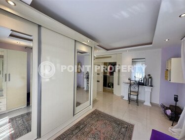 Панорамная триплекс-вилла 250 м² с мебелью, видом на море и Кале в районе Бекташ, Аланья-id-9590-фото-5