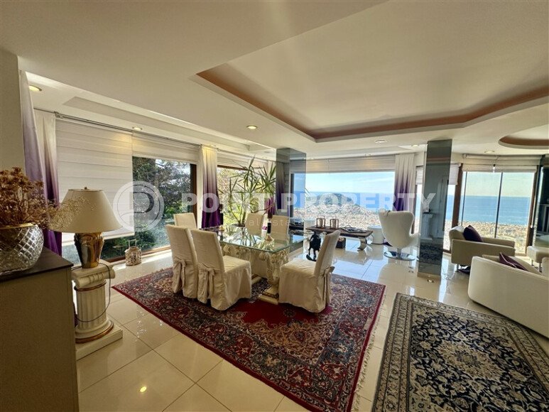 Panoramic triplex villa 250 m² with furniture, sea and Kale views in Bektas area, Alanya-id-9590-photo-21
