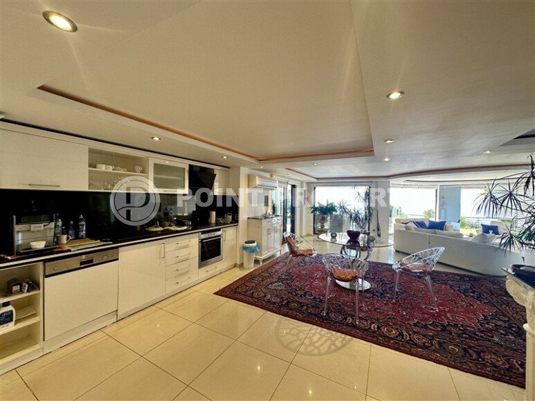 Panoramic triplex villa 250 m² with furniture, sea and Kale views in Bektas area, Alanya-id-9590-photo-22