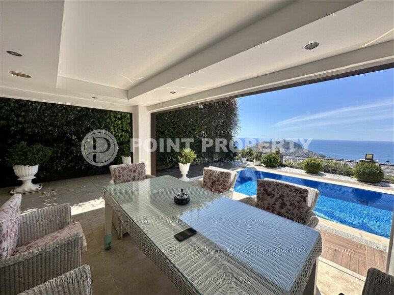 Panoramic triplex villa 250 m² with furniture, sea and Kale views in Bektas area, Alanya-id-9590-photo-33