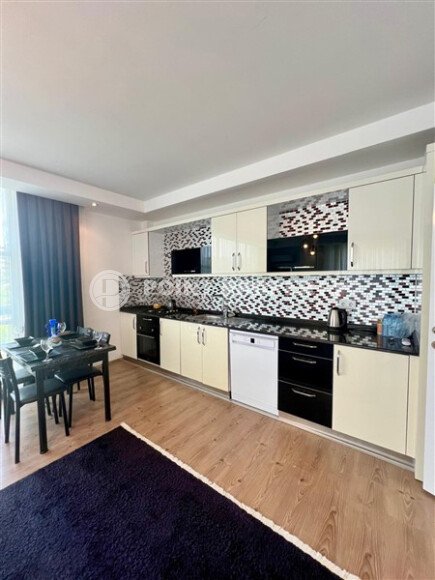 Уютная меблированная квартира 105 м² в районе Кестель, в шаговой доступности от моря-id-9602-фото-2