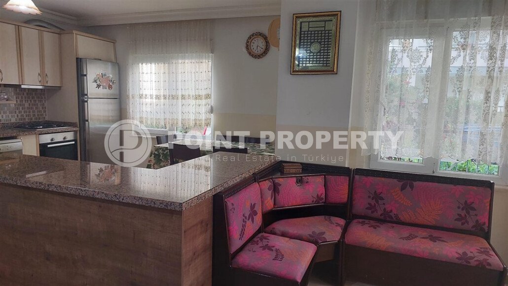 Apartment 2+1 large layout within walking distance to the sea in Mahmutlar-id-9605-photo-4