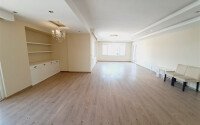 Spacious apartment 250 m² with the possibility of residence permit and citizenship in the Oba area-id-9608-photo-7