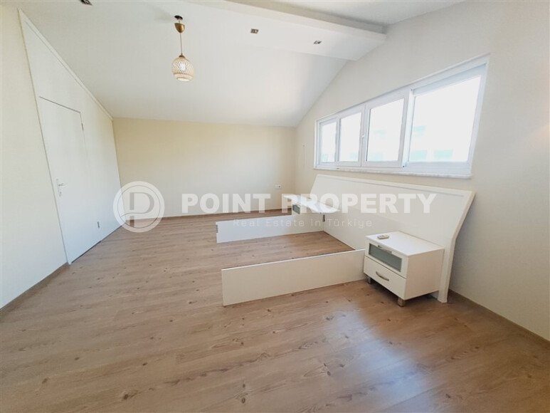 Spacious apartment 250 m² with the possibility of residence permit and citizenship in the Oba area-id-9608-photo-14