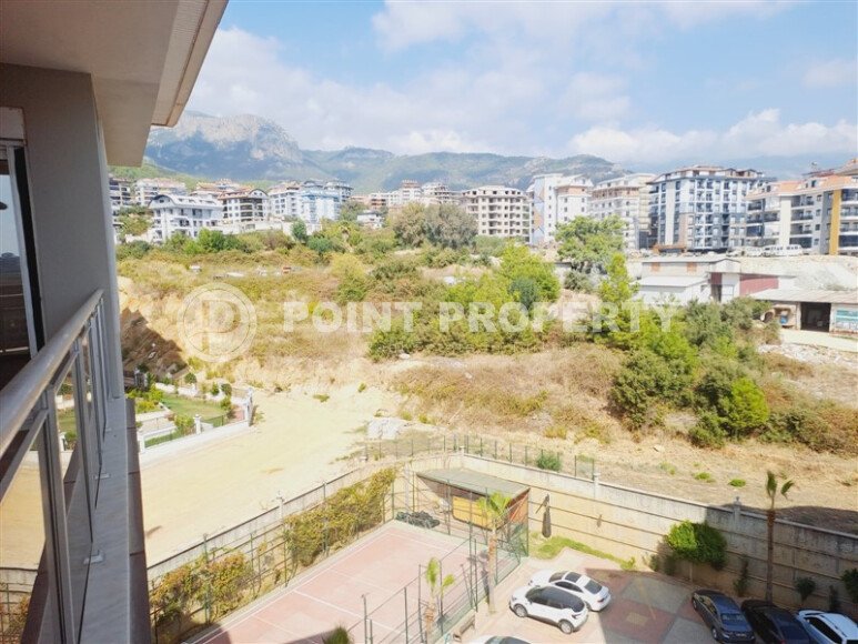 Spacious apartment 250 m² with the possibility of residence permit and citizenship in the Oba area-id-9608-photo-23