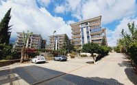 Spacious apartment 250 m² with the possibility of residence permit and citizenship in the Oba area-id-9608-photo-30