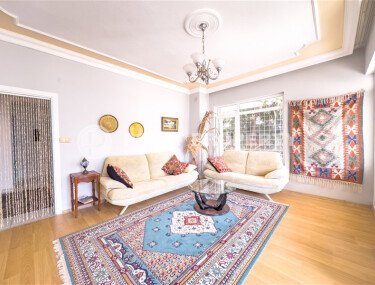 Солнечная квартира 110 м² с отдельной кухней в центре Аланьи, район Кале рядом с морем-id-9618-фото-2