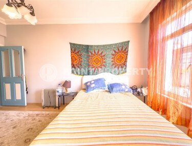 Солнечная квартира 110 м² с отдельной кухней в центре Аланьи, район Кале рядом с морем-id-9618-фото-4