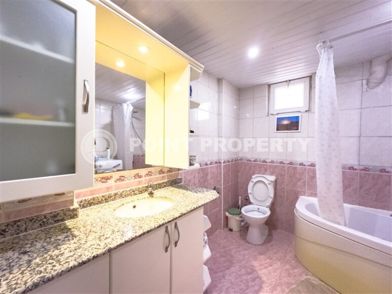 Солнечная квартира 110 м² с отдельной кухней в центре Аланьи, район Кале рядом с морем-id-9618-фото-10