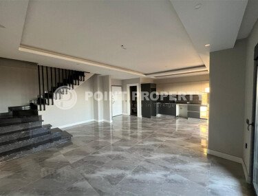 Панорамный дуплекс 150 м² в центре Аланьи - районе Кючюкхасабахче с видом на море и город-id-9627-фото-5