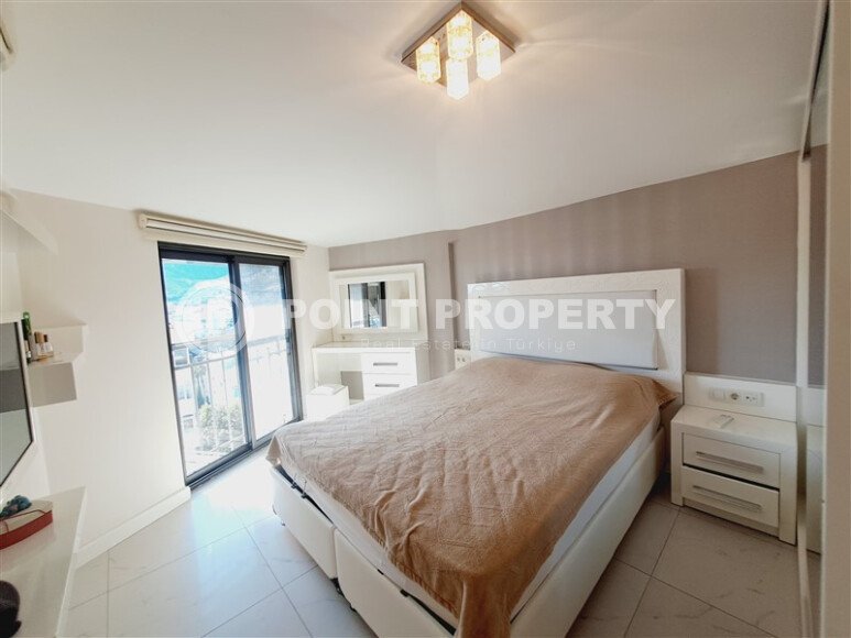 Furnished duplex 2+1, 100 m² in the center of Alanya with hotel infrastructure in the Cleopatra beach area-id-9630-photo-6