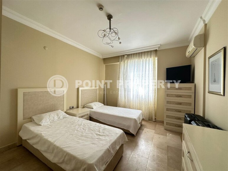 Panoramic apartment, 140 m², Kargicak district-id-9649-photo-3