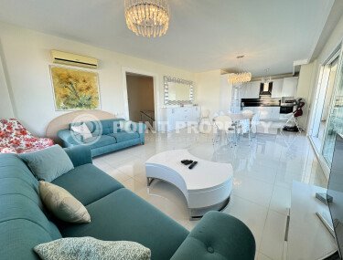 Villa 4+1, 300 m² with private pool and garden in Kargicak-id-9651-photo-3