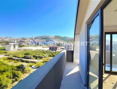 Modern duplex 140 m² with terrace and picturesque view in Kargicak-id-9652-photo-1