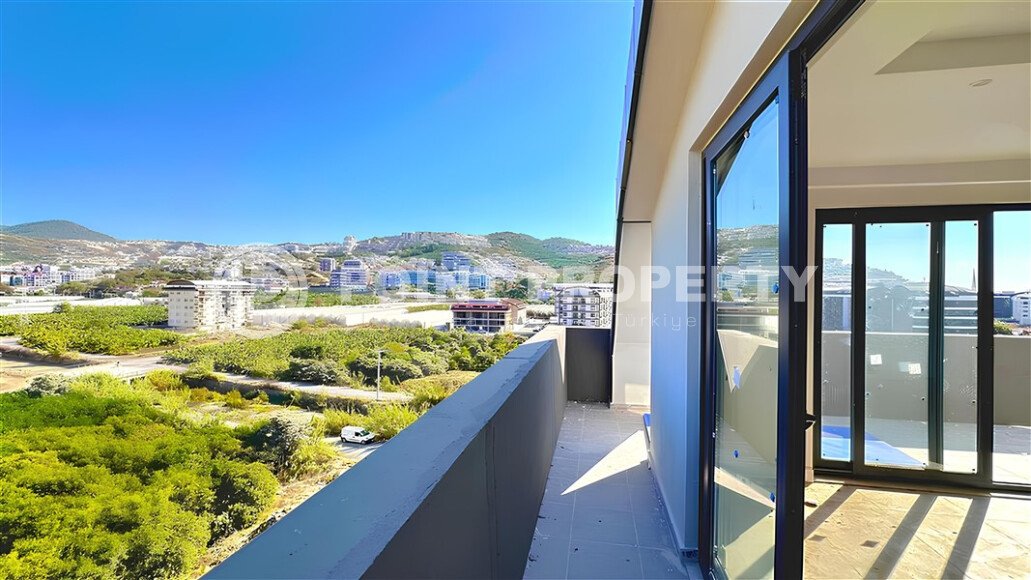 Modern duplex 140 m² with terrace and picturesque view in Kargicak-id-9652-photo-1