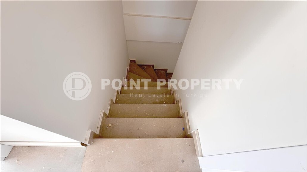 Modern duplex 140 m² with terrace and picturesque view in Kargicak-id-9652-photo-13