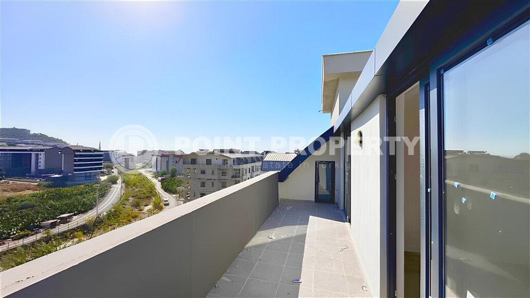 Modern duplex 140 m² with terrace and picturesque view in Kargicak-id-9652-photo-14