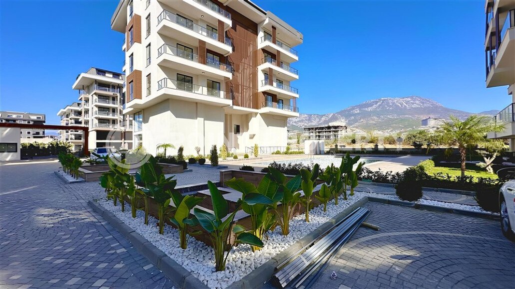 Modern duplex 140 m² with terrace and picturesque view in Kargicak-id-9652-photo-27