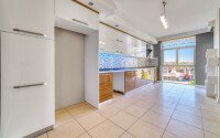 Elegant 165 m² apartment in Oba with separate kitchen and possibility of residence permit and citizenship-id-9661-photo-4