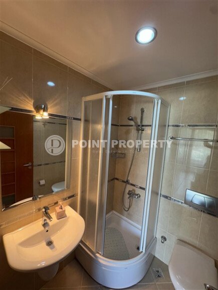 Просторная меблированная квартира 2+1, 120 м² в центре Аланьи у моря, в комплексе с богатой инфраструктурой и большой территорией.-id-9670-фото-9