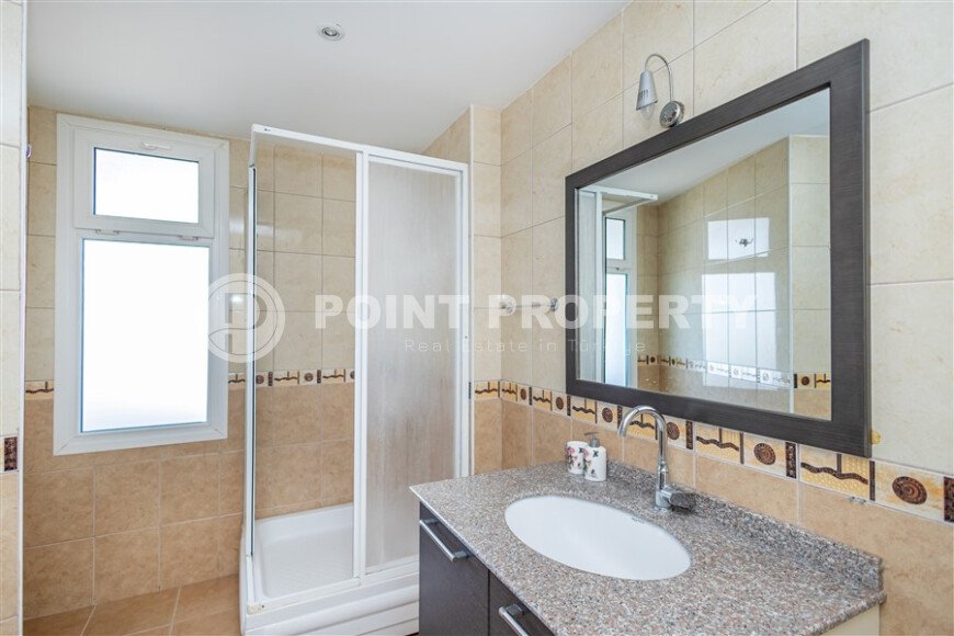 Cozy apartment 110 m² in the Tosmur area with a residence permit, partial sea view-id-9685-photo-13