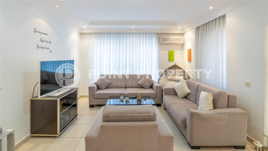 Furnished apartment 100 m² in Oba area, separate kitchen and possibility of obtaining a residence permit-id-9708-photo-1