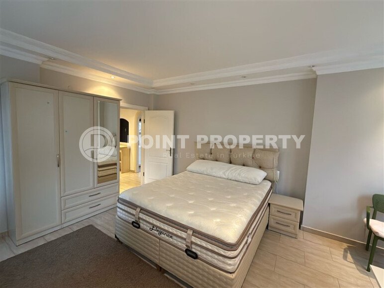 Просторная квартира в европейском районе Оба в 400 метрах от моря.-id-9712-фото-9