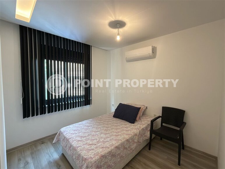 Three-room apartment right on the seashore in the center of Alanya directly from the owner.-id-9713-photo-6