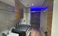Three-room apartment right on the seashore in the center of Alanya directly from the owner.-id-9713-photo-10
