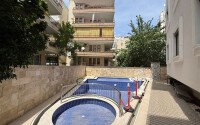 Three-room apartment right on the seashore in the center of Alanya directly from the owner.-id-9713-photo-15