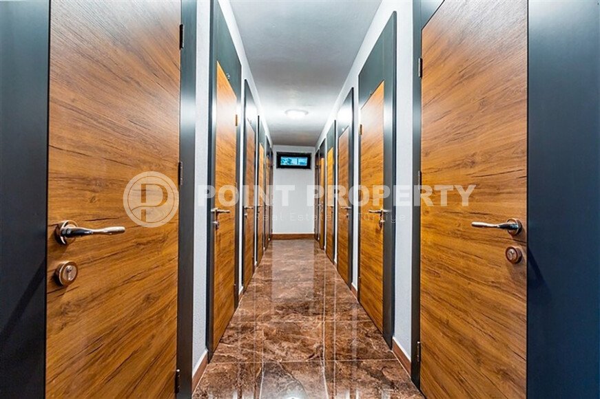 Three-room apartment right on the seashore in the center of Alanya directly from the owner.-id-9713-photo-16