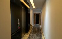 Three-room apartment right on the seashore in the center of Alanya directly from the owner.-id-9713-photo-17