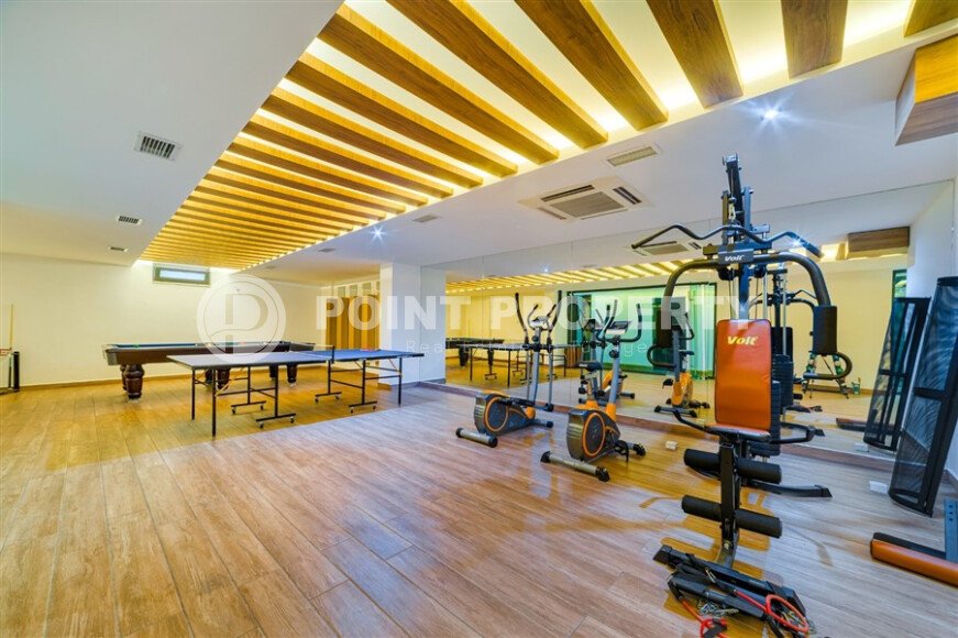 Three-room apartment right on the seashore in the center of Alanya directly from the owner.-id-9713-photo-18